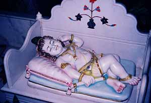 https://bundelkhand.in/images/2010/Baby_Krishna_Sleeping_Beauty-mini.jpg