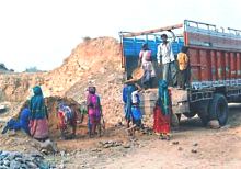 https://bundelkhand.in/images/Stone-Crushers-in-Kabrai.jpg